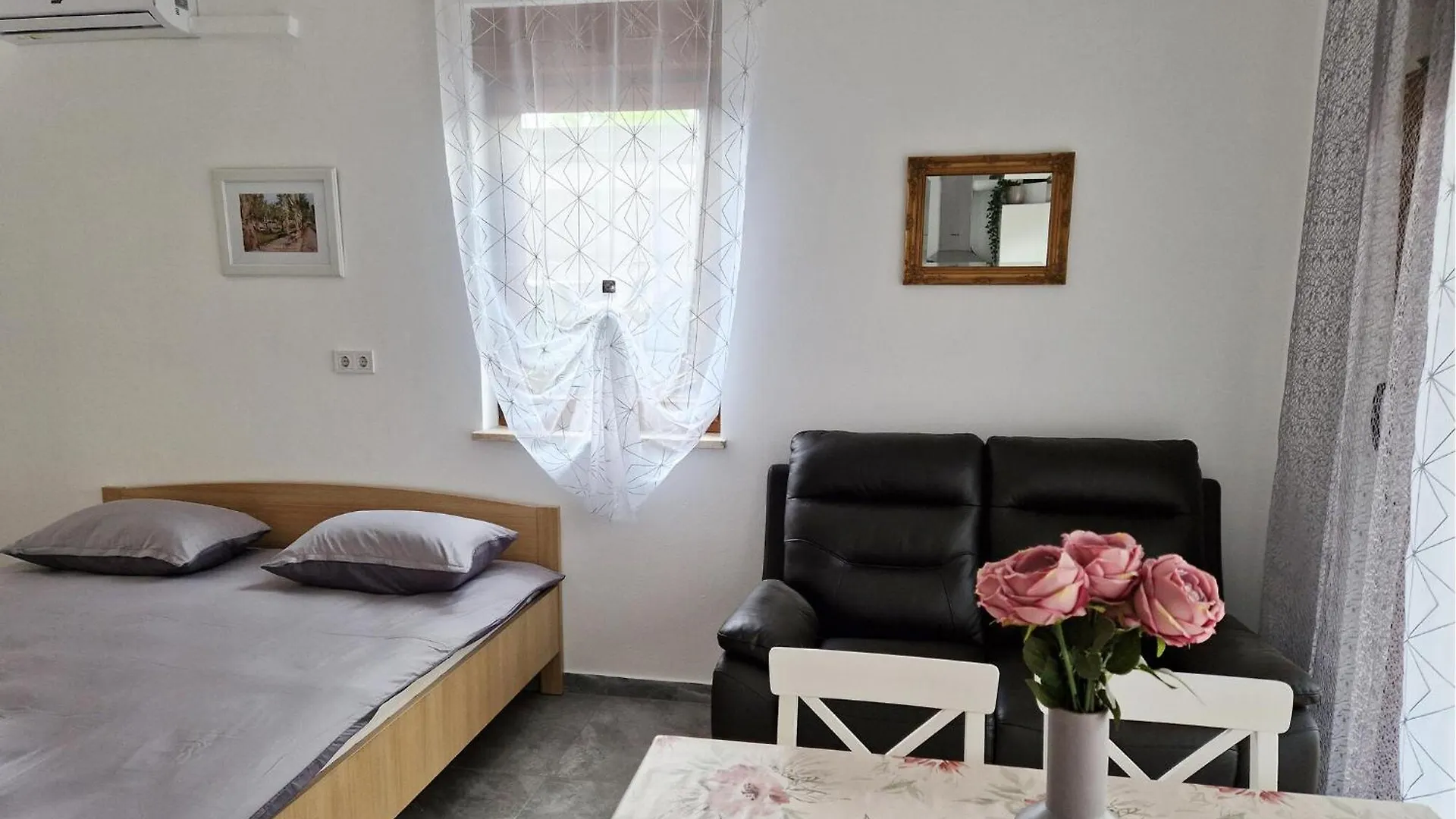 Beautiful Apartment In Porec With Kitchen
